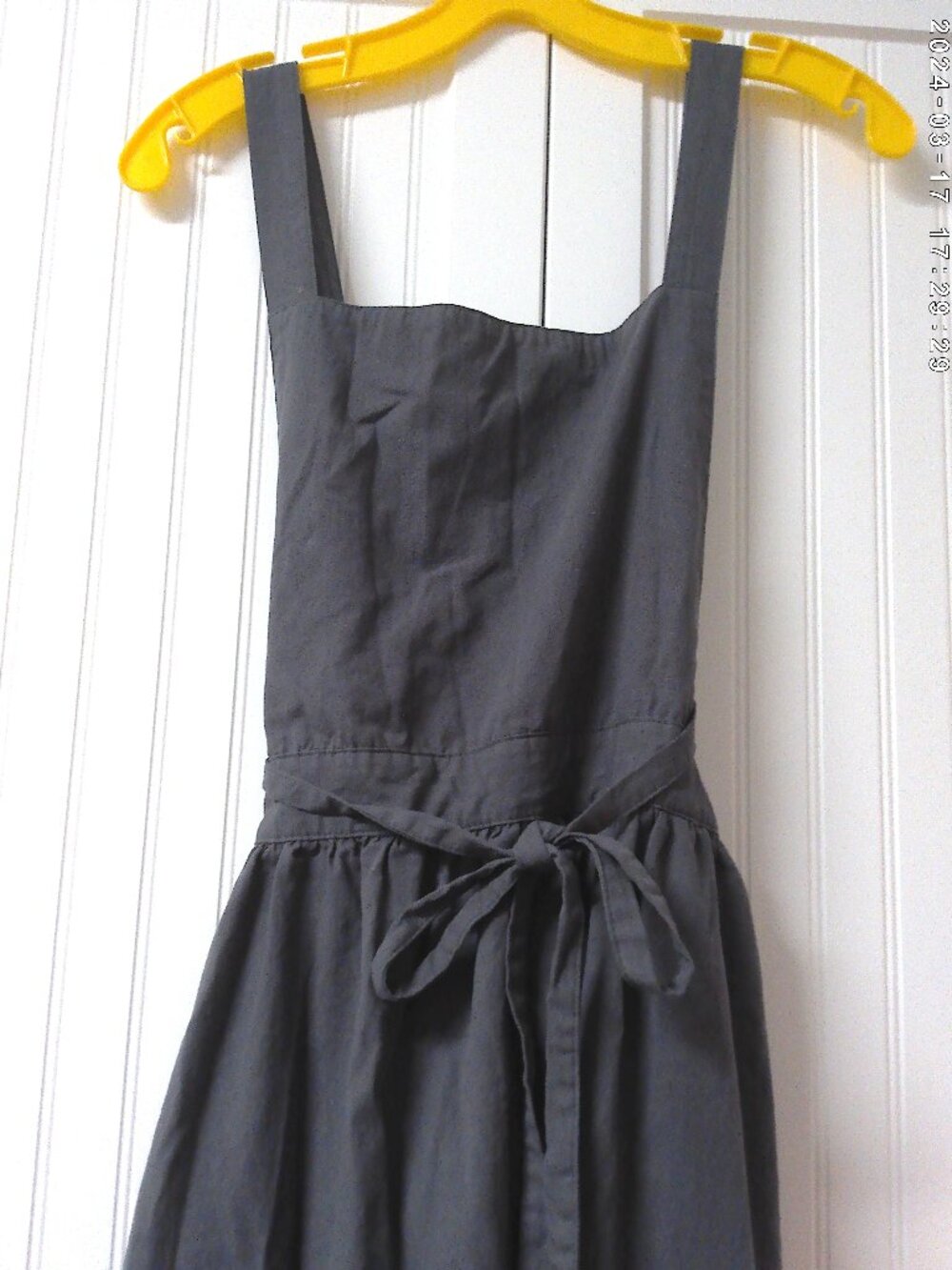 NWOT Gray Apron Cotton/Linen One Size Barista Bakery Kitchen Bar Garden